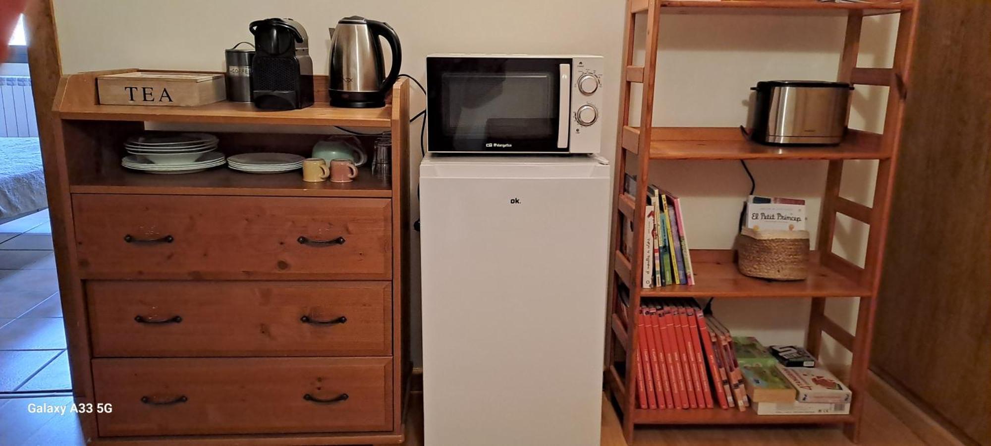 Alojamiento Compartido Cantroncxic San Pedro de Torelló Εξωτερικό φωτογραφία
